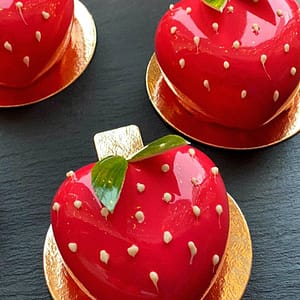 Десерт ручной работы Strawberry Fresh